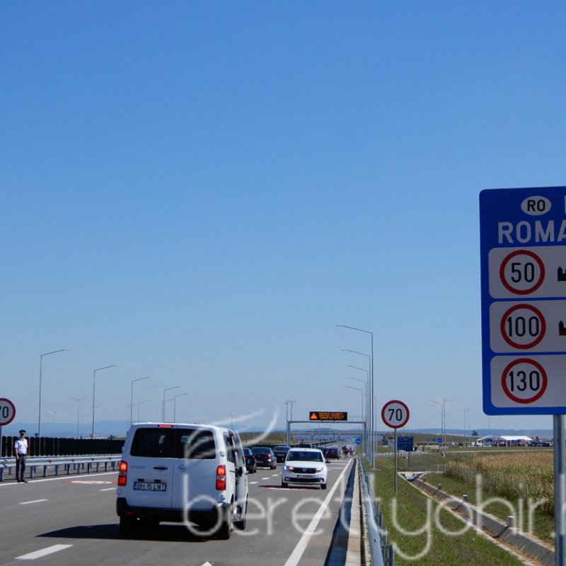 Átadták az M4-es autópálya Ártándig tartó szakaszát38